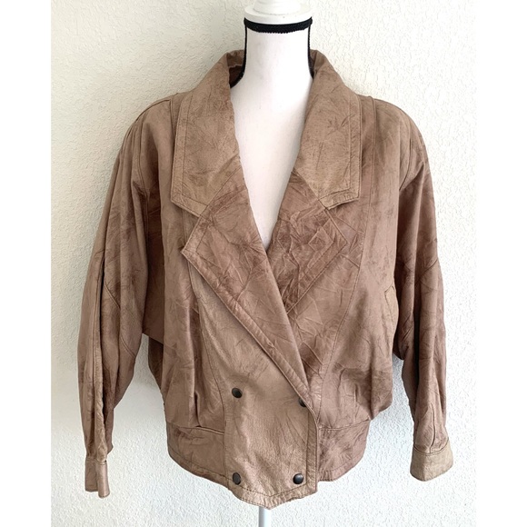 Byrnas & Baker Jackets & Blazers - Byrnas & Baker vintage unique 80’s style faux leather jacket size medium M